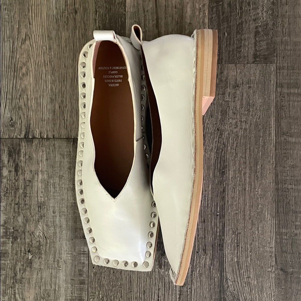 White Studded Square-Toe Leather Ballet Flats (sample) - Picture 3 of 7